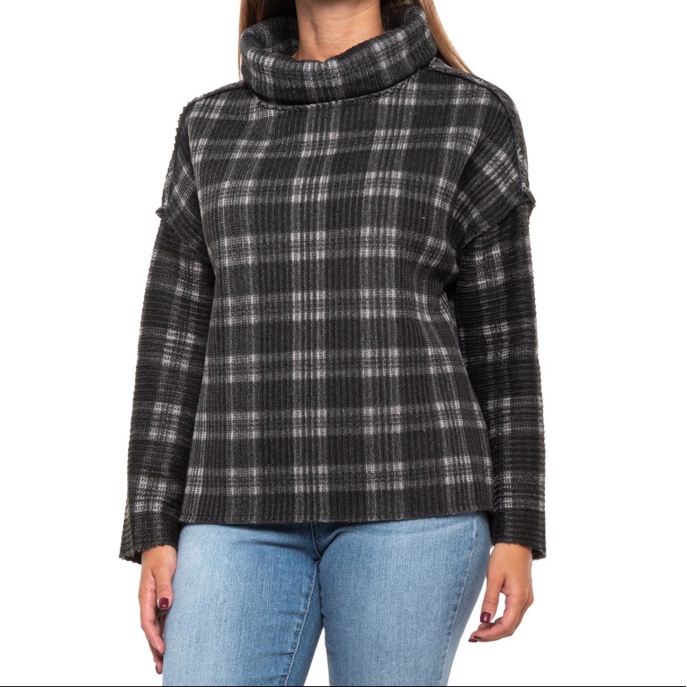 🆕 Dylan mock neck black and gray Double Plaid Shirt